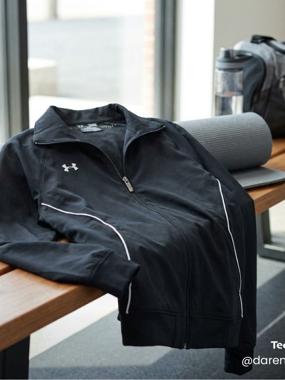 Under Armour Black Women's wind Jacket with White Piping